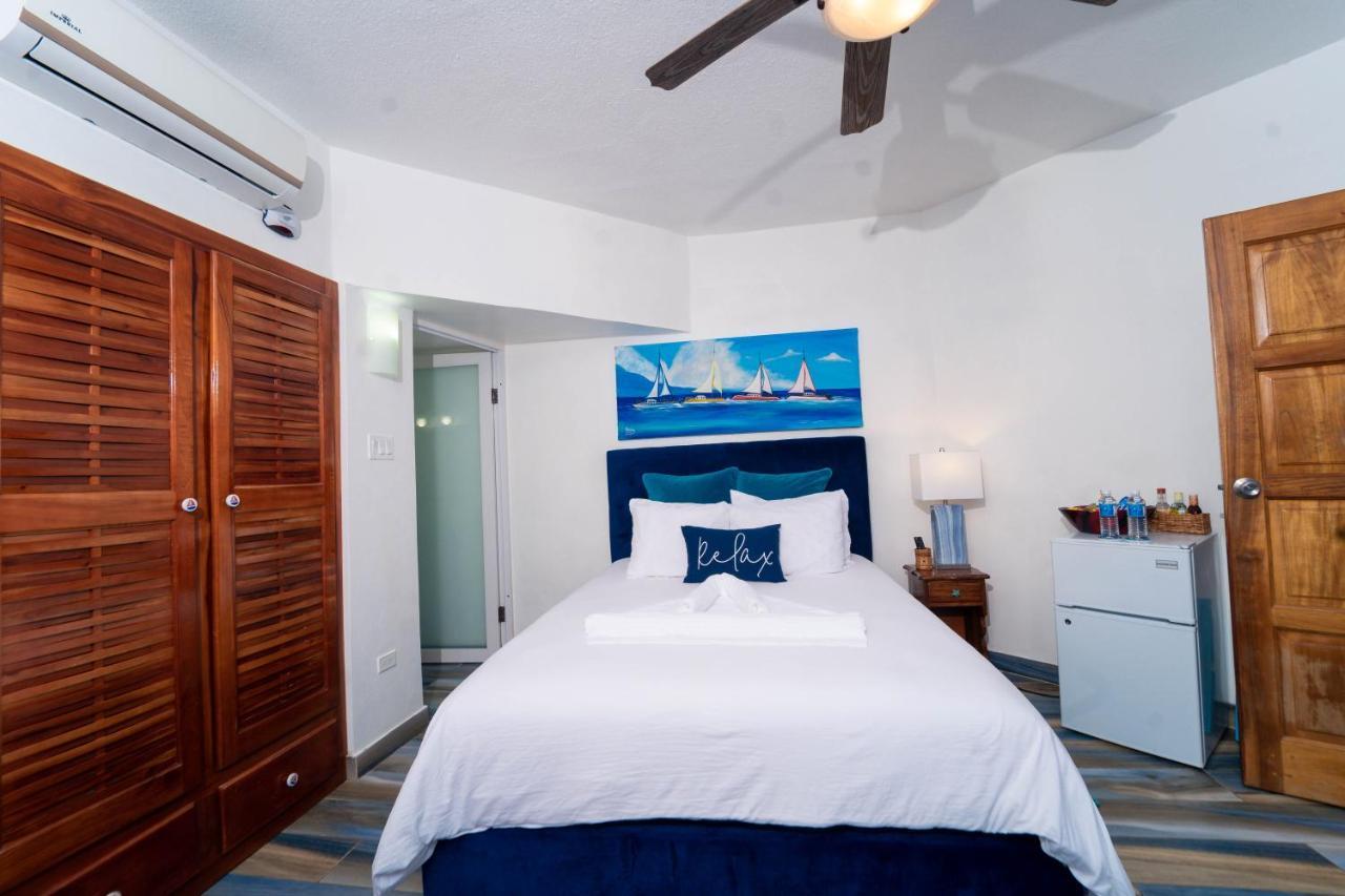 Blue Skies Beach Resort Negril Exterior foto
